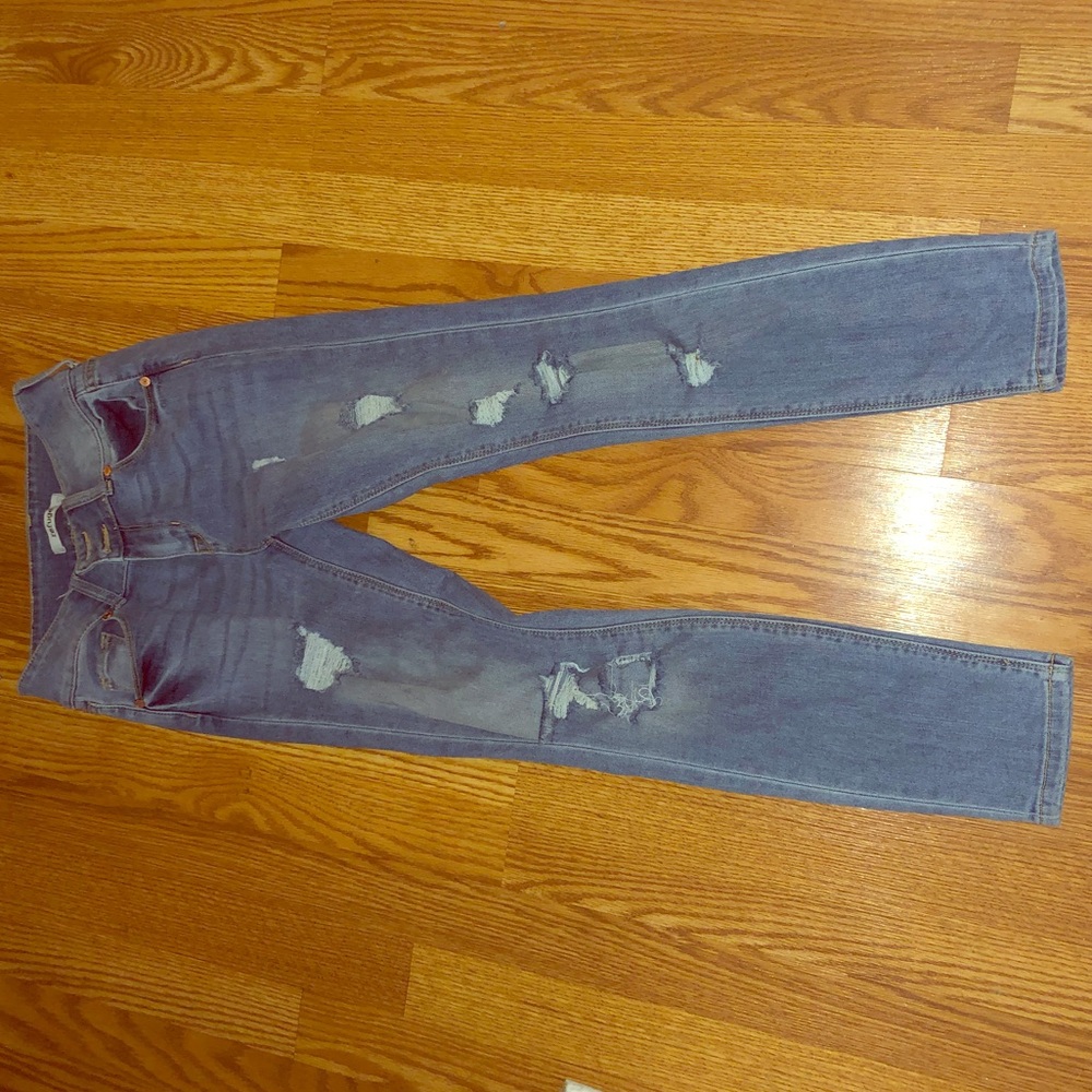 LIGHT WASH DESTROYED SKINNY | STRAIGHT JEANS